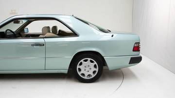 Thumbnail von Mercedes-Benz 300 CE '92