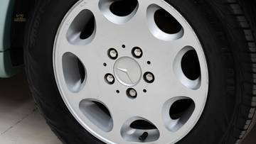 Thumbnail von Mercedes-Benz 300 CE '92
