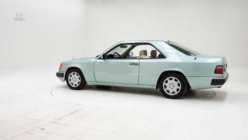 Thumbnail von Mercedes-Benz 300 CE '92