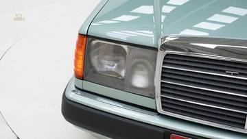 Thumbnail von Mercedes-Benz 300 CE '92