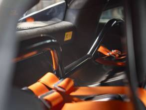 Thumbnail von McLaren 620R RPack,CarbonExterieur,B&W,MSO,allblack,1.Hd
