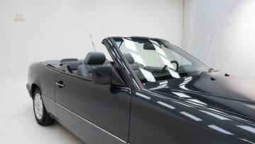 Thumbnail von Mercedes-Benz E 220 Cabriolet '94