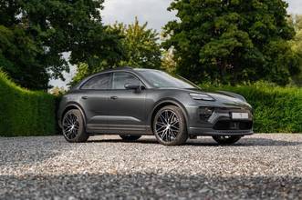 Thumbnail von Porsche Macan 4 E 408PS | Werksgarantie | 1. Hd.