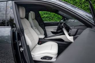 Thumbnail von Porsche Macan 4 E 408PS | Werksgarantie | 1. Hd.