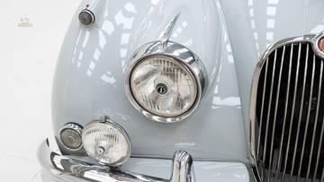 Thumbnail von Jaguar XK 150 SE DHC '61