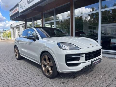 Porsche Cayenne Coupe Burmester Sport-Design Luft Stand