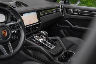 Thumbnail von Porsche Cayenne E-Hy |FondKino|360|Inno|PDCC|HiALe|SAG
