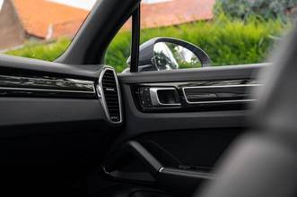 Thumbnail von Porsche Cayenne E-Hy |FondKino|360|Inno|PDCC|HiALe|SAG