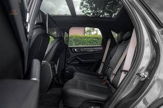 Thumbnail von Porsche Cayenne E-Hy |FondKino|360|Inno|PDCC|HiALe|SAG