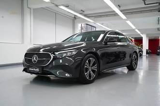 Mercedes-Benz E 220 d ! MODELL 2026 ! PANORAMA / KEYLESS GO ++
