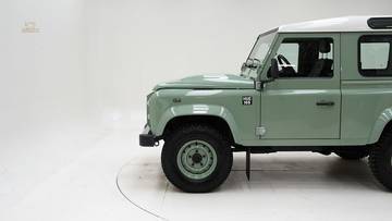 Thumbnail von Land Rover Defender Heritage 90 '2015