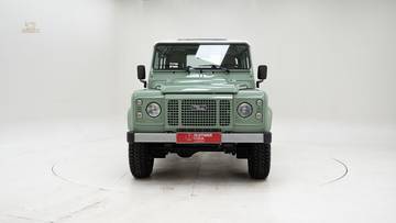 Thumbnail von Land Rover Defender Heritage 90 '2015