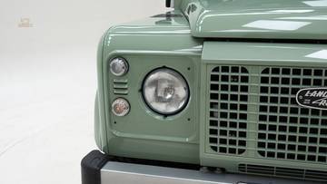 Thumbnail von Land Rover Defender Heritage 90 '2015