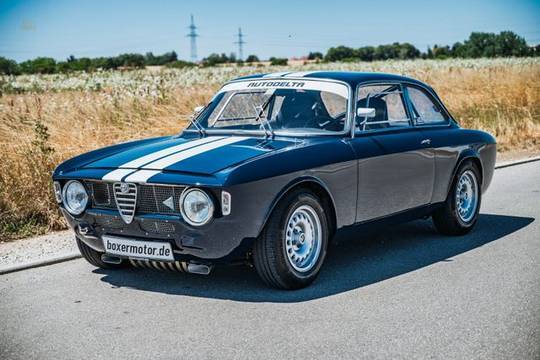Alfa Romeo GT 1300 junior Bertone/ 105 GTA recreation