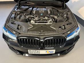 Thumbnail von BMW M550I A X DRIVE*LEDER*NAVI*GSD*HEAD UP*STDHZ*LED