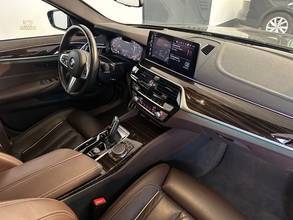 Thumbnail von BMW M550I A X DRIVE*LEDER*NAVI*GSD*HEAD UP*STDHZ*LED