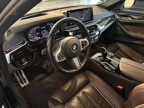 Thumbnail von BMW M550I A X DRIVE*LEDER*NAVI*GSD*HEAD UP*STDHZ*LED