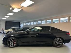 Thumbnail von BMW M550I A X DRIVE*LEDER*NAVI*GSD*HEAD UP*STDHZ*LED