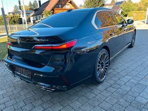 Thumbnail von BMW M760 e xDrive - B&W, Fond-TV., Executive Lounge