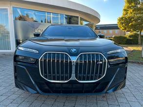 Thumbnail von BMW M760 e xDrive - B&W, Fond-TV., Executive Lounge
