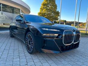 Thumbnail von BMW M760 e xDrive - B&W, Fond-TV., Executive Lounge