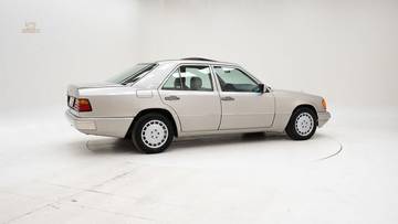 Thumbnail von Mercedes-Benz 300 E '92