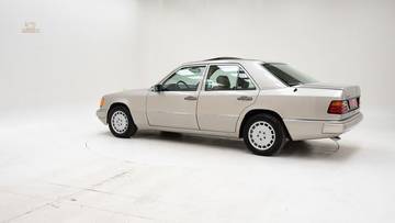Thumbnail von Mercedes-Benz 300 E '92