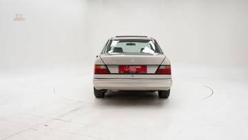 Thumbnail von Mercedes-Benz 300 E '92