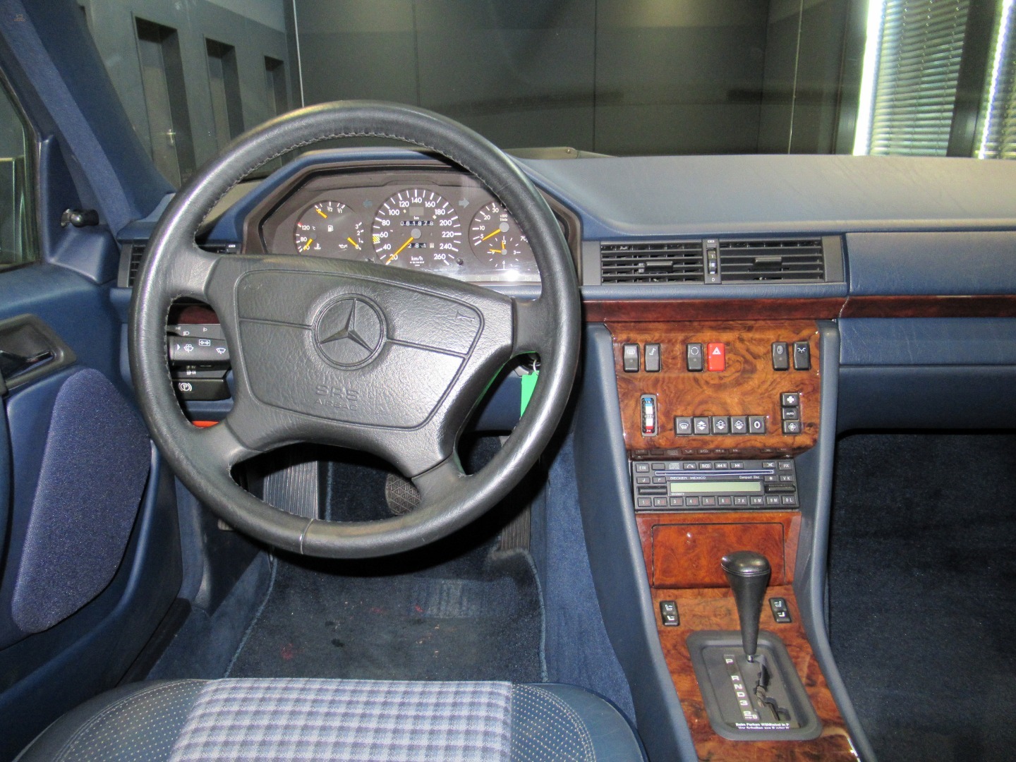 Thumbnail von 500 E (W124) *Sammlerfahrzeug*Manufactured by Porsche*