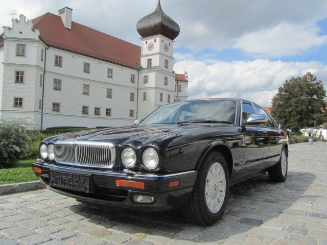 Thumbnail von Daimler Double SIX