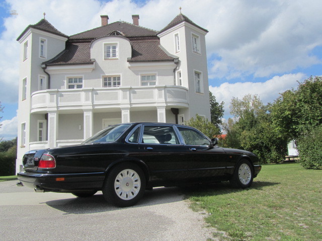 Thumbnail von Daimler Double SIX