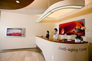 Thumbnail von Chaum — Life Center "The Power to Age Beautifully"