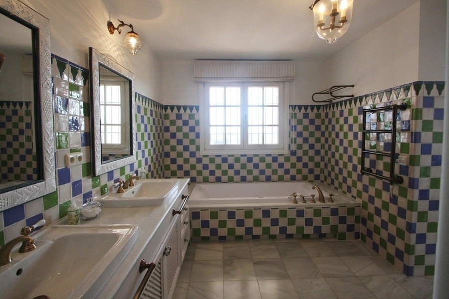 Thumbnail von Luxus-Villa in Elviria R2042027