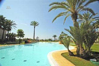 Thumbnail von Luxus-Wohnung in Los Monteros R2652095