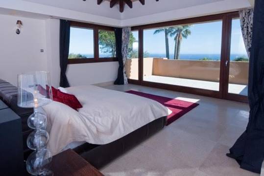 Luxus-Villa in Sierra Blanca R823544 