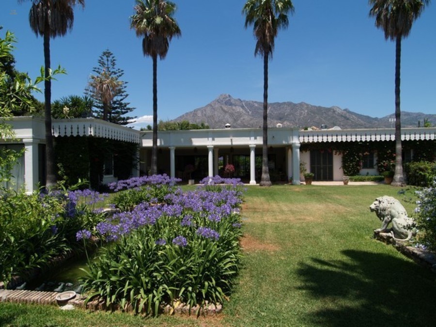 Luxus-Villa in The Golden Mile R2452193 