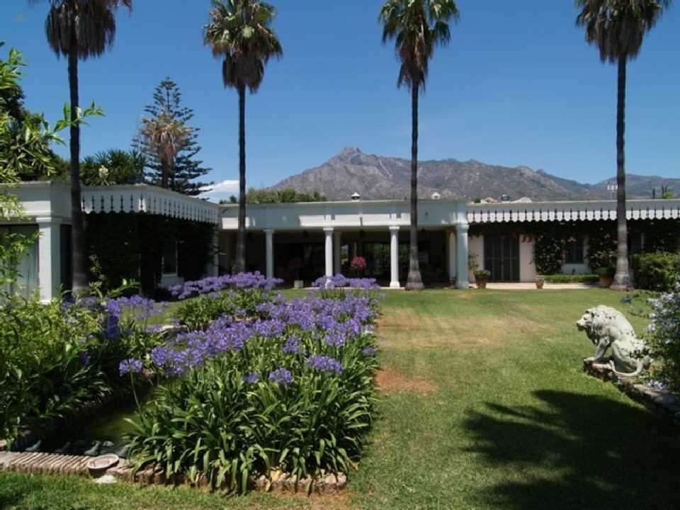 Luxus-Villa in The Golden Mile R2452193 