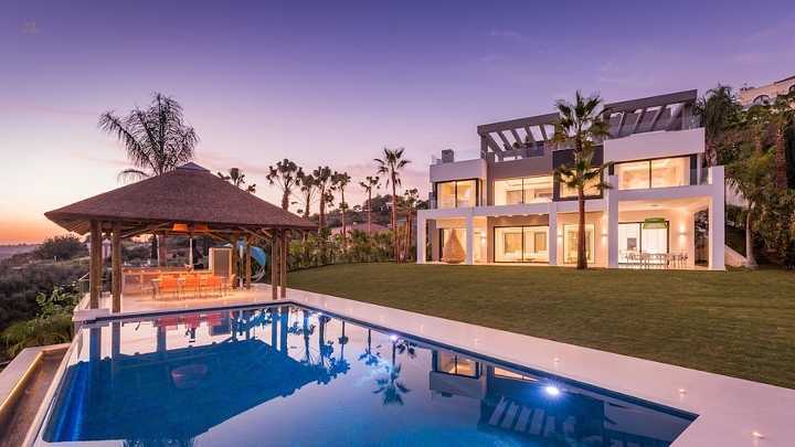 Luxus-Villa in Benahavis R2771960 