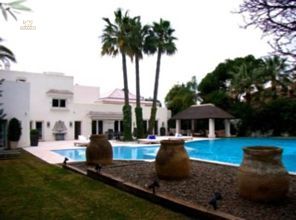Thumbnail von Luxus-Villa in Los Monteros R2376047