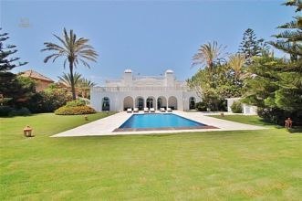 Thumbnail von Luxus-Villa in Estepona R2747534