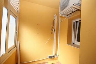 Thumbnail von ***Stadthaus in ausgezeichneter Lage, 3 Schlafzimmer, 2 Badezimmer, große Küche, Innenhof, Parkplatz etc.***