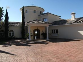 Thumbnail von Luxus-Villa in Sierra Blanca R2279051