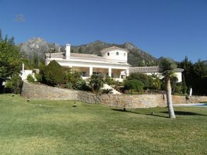 Thumbnail von Luxus-Villa in Sierra Blanca R2279051