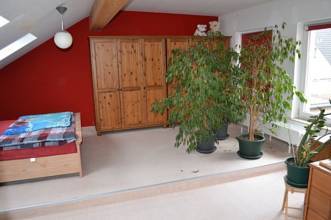 Thumbnail von Familiendomizil mit Nebengelass und tollem Garten