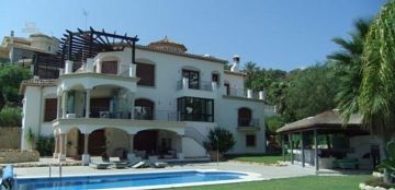 Luxus-Villa in Benahavis R1915067 