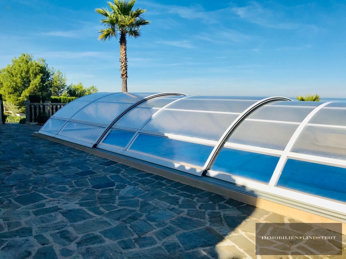 Thumbnail von immobilien-lindstedt.de / HOCHWERTIGE VILLA AM GOLFPLATZ LA SELLA! NICHT VERPASSEN!