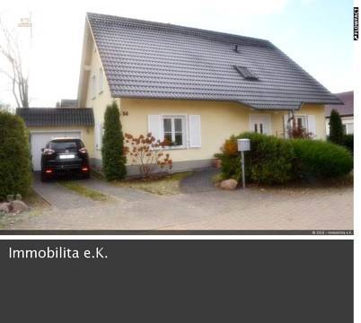 Bezugsfreies gepflegtes EFH mit Einliegerwohnung