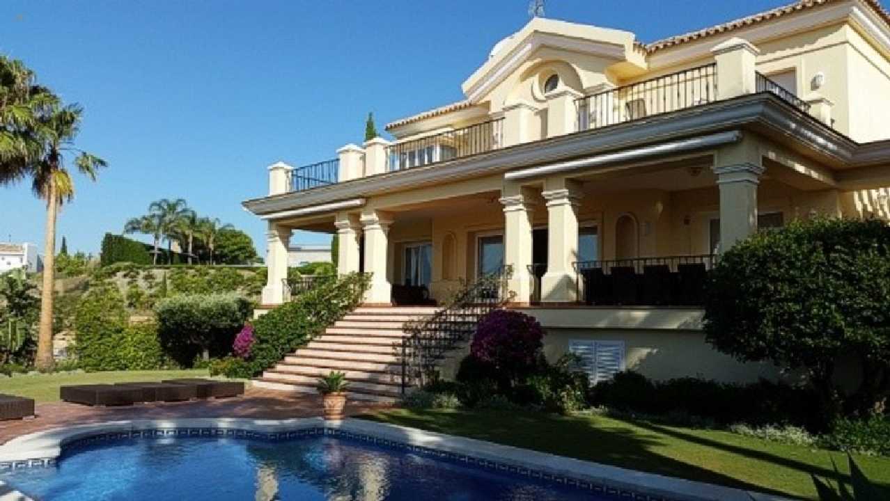 Luxus-Villa in Los Flamingos R2708978 