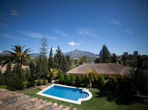 Thumbnail von Luxus-Villa in Puerto Banus R2750546