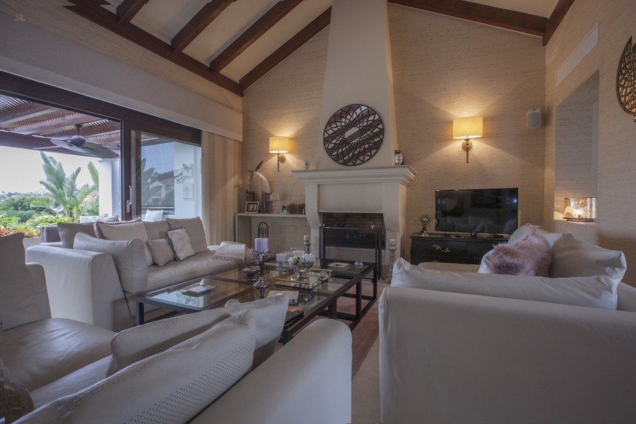 Thumbnail von Luxus-Villa in El Paraiso R2786069